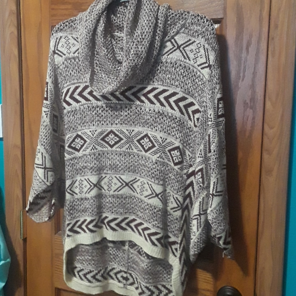 Eyeshadow sweater